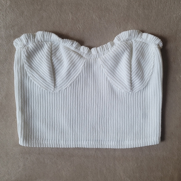 Kirious Women Strapless White Knitted Cropped Top Size Small NWOT - Picture 1 of 3